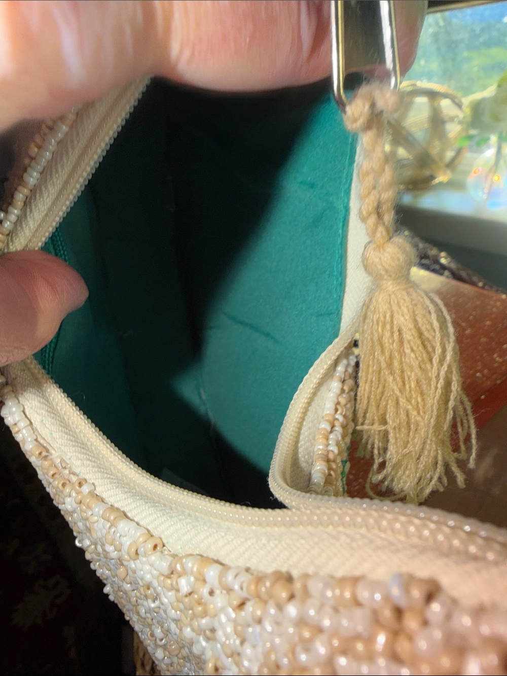America & Beyond Sea Turtle Shell Beaded Hobo Bag Ivory Green NWT - Picture 5 of 7